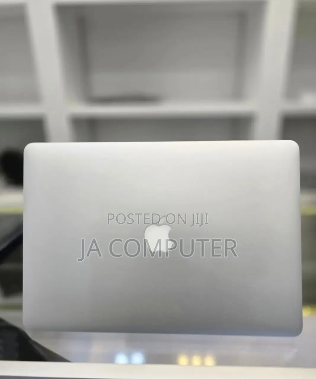 New Laptop Apple MacBook Pro 2015 16GB Intel Core I5 SSD 1T