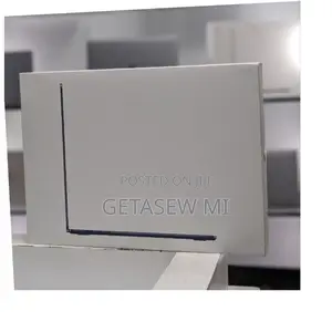 Photo - New Laptop Apple MacBook 8GB Apple M3 SSD 256GB