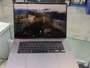 New Laptop Apple MacBook Pro 2019 32GB Apple M1 SSD 1T