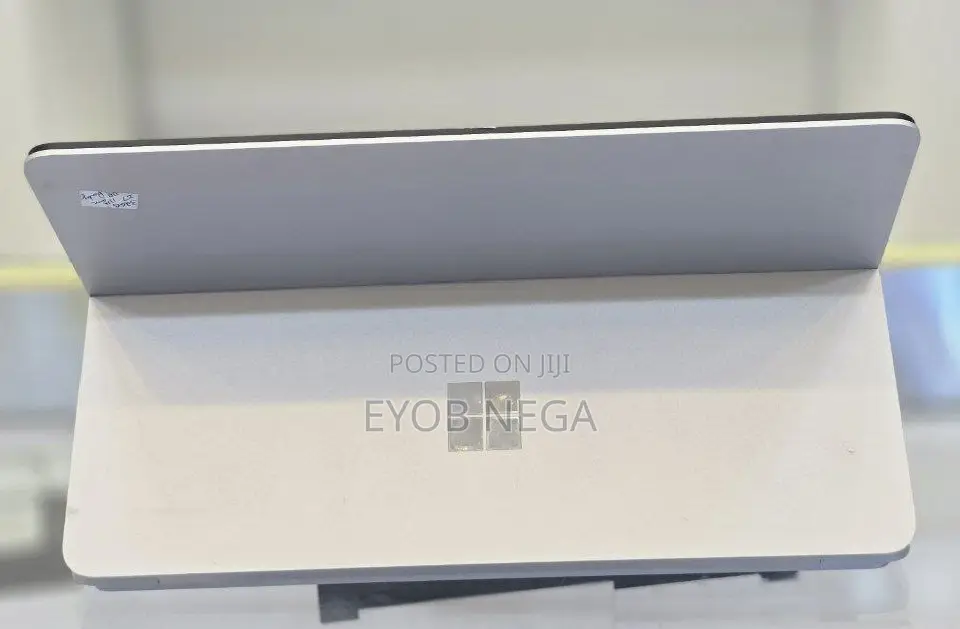 New Laptop Microsoft Surface 32GB Intel Core I7 SSD 1T