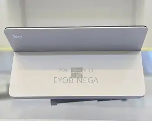 New Laptop Microsoft Surface 32GB Intel Core I7 SSD 1T