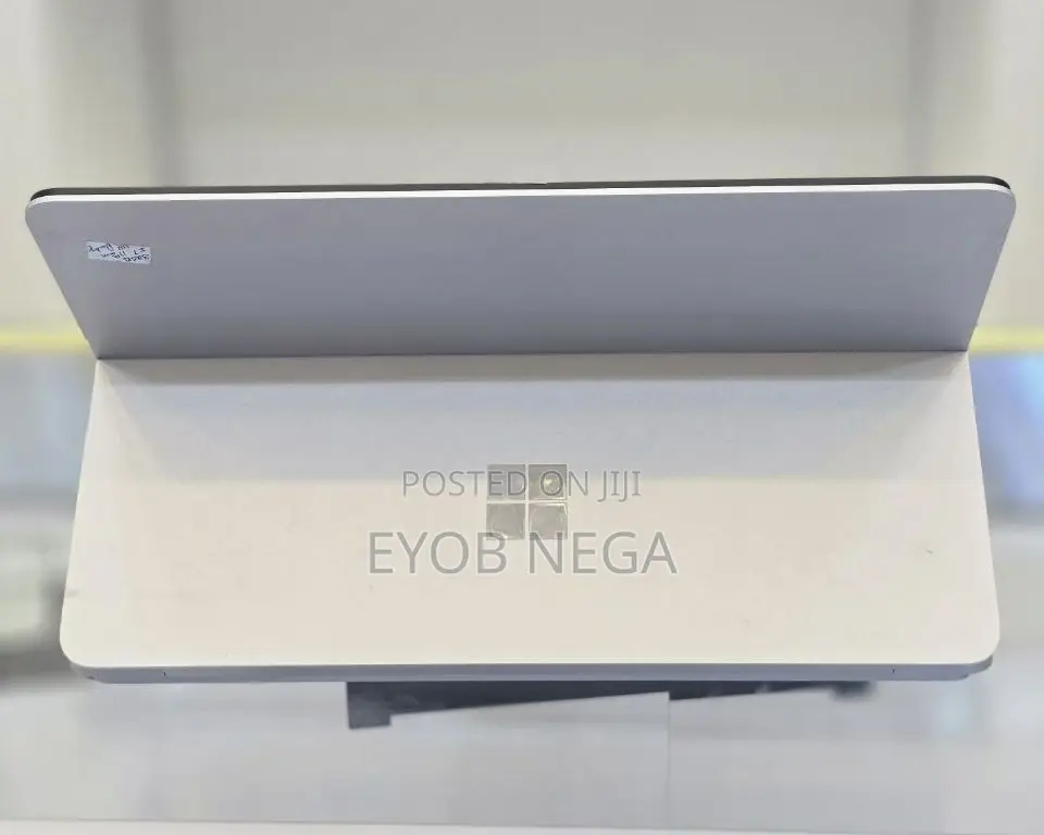 New Laptop Microsoft Surface 32GB Intel Core I7 SSD 1T