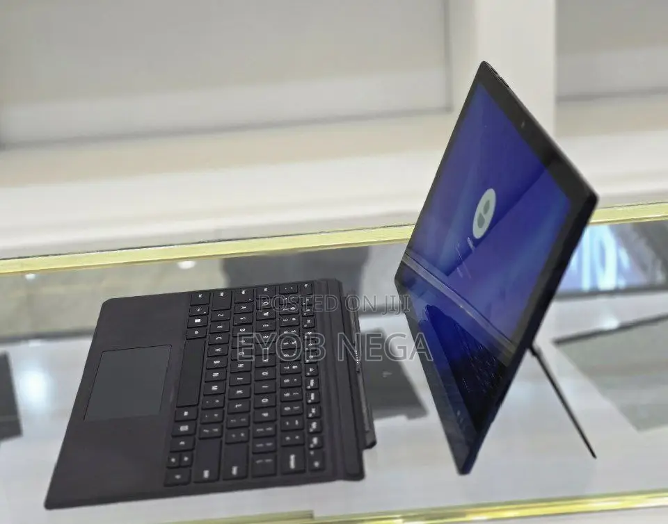 New Laptop Microsoft Surface Pro 7 16GB Intel Core I7 SSD 256GB