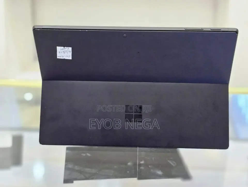 New Laptop Microsoft Surface Pro 7 16GB Intel Core I7 SSD 256GB