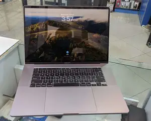 Photo - New Laptop Apple MacBook Pro 2019 32GB Intel Core I9 SSD 1T