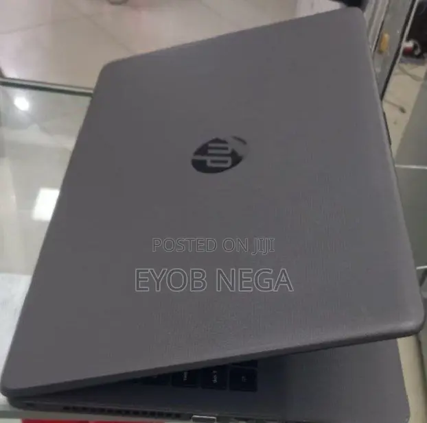 New Laptop HP Stream Notebook 8GB Intel Core I7 HDD 1T