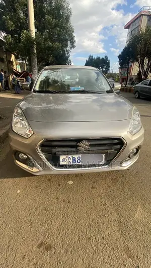 Photo - Suzuki Dzire 2021 Silver