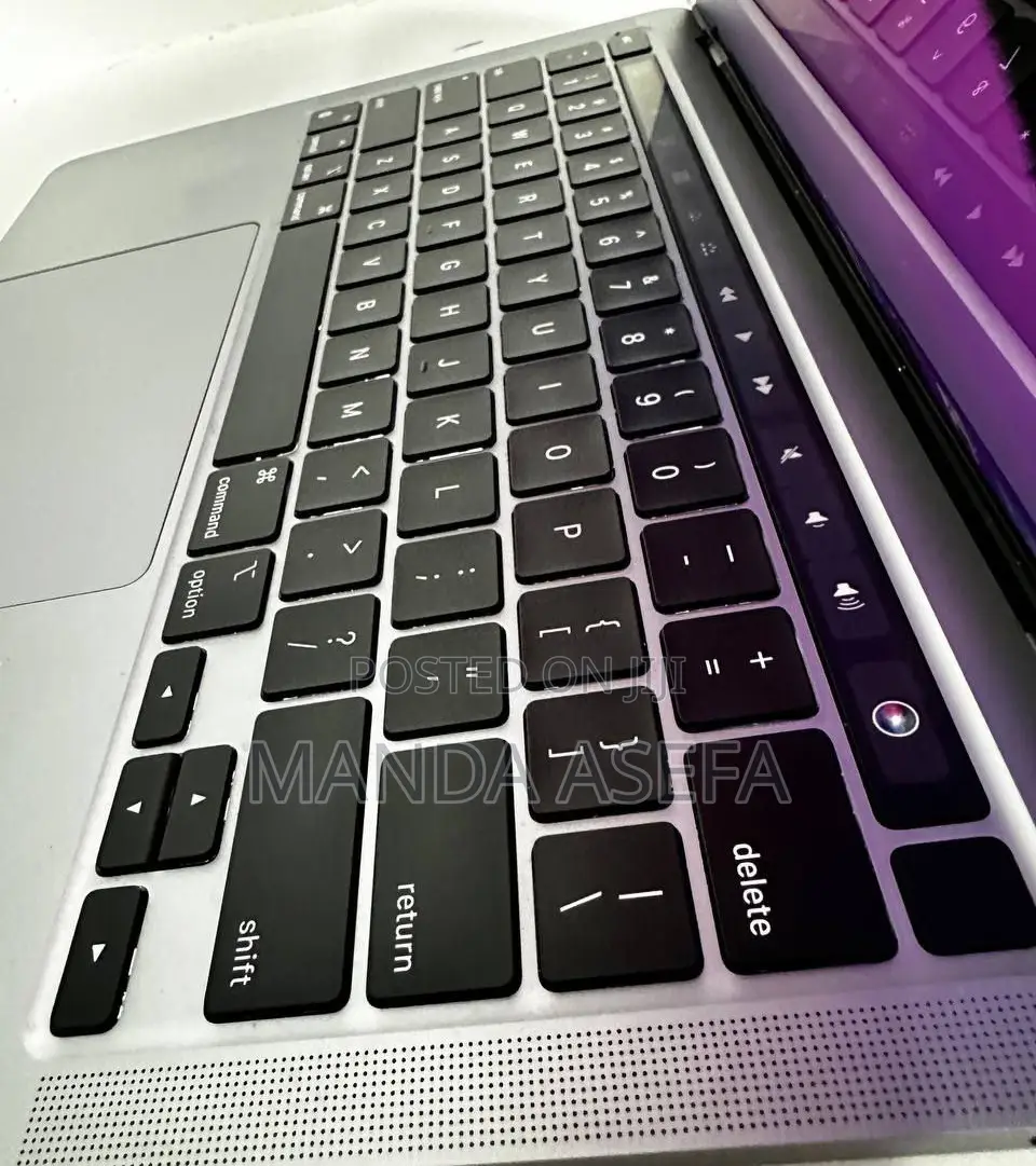 New Laptop Apple MacBook Pro M1 8GB Apple M1 SSD 256GB