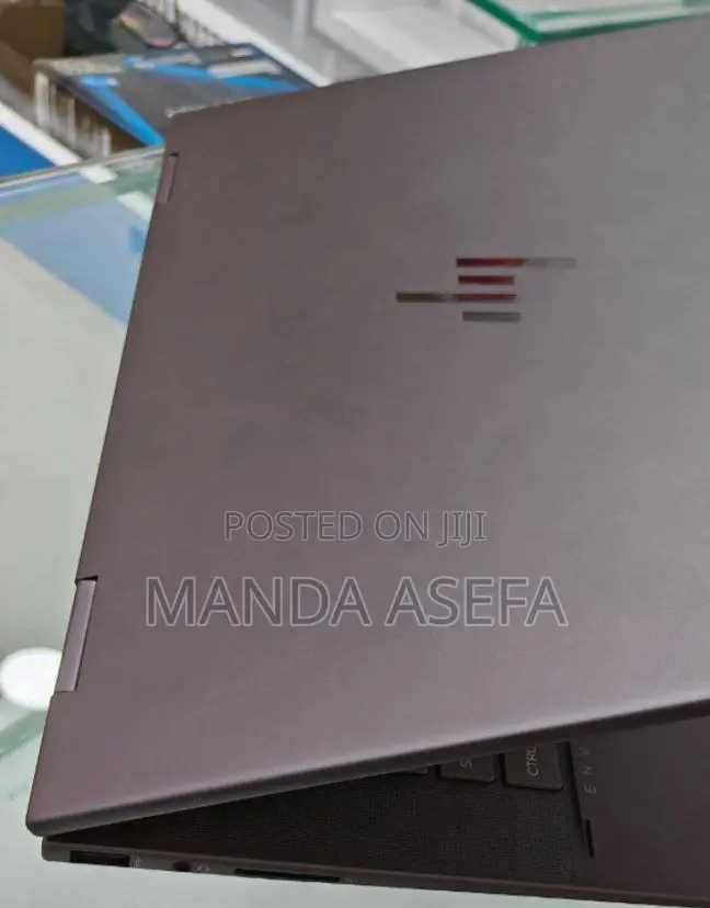 New Laptop HP Envy X360 8GB AMD Ryzen 5 SSD 512GB