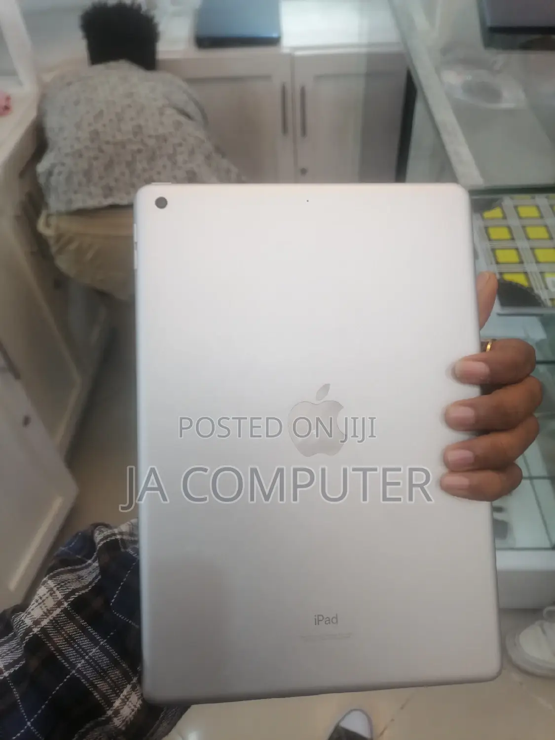 New Apple iPad 10.2 (2020) 64 GB Gray