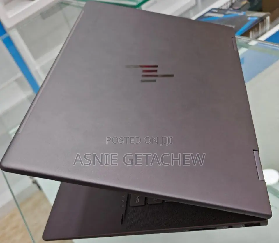 New Laptop HP Envy X360 8GB Intel Core I5 SSD 512GB