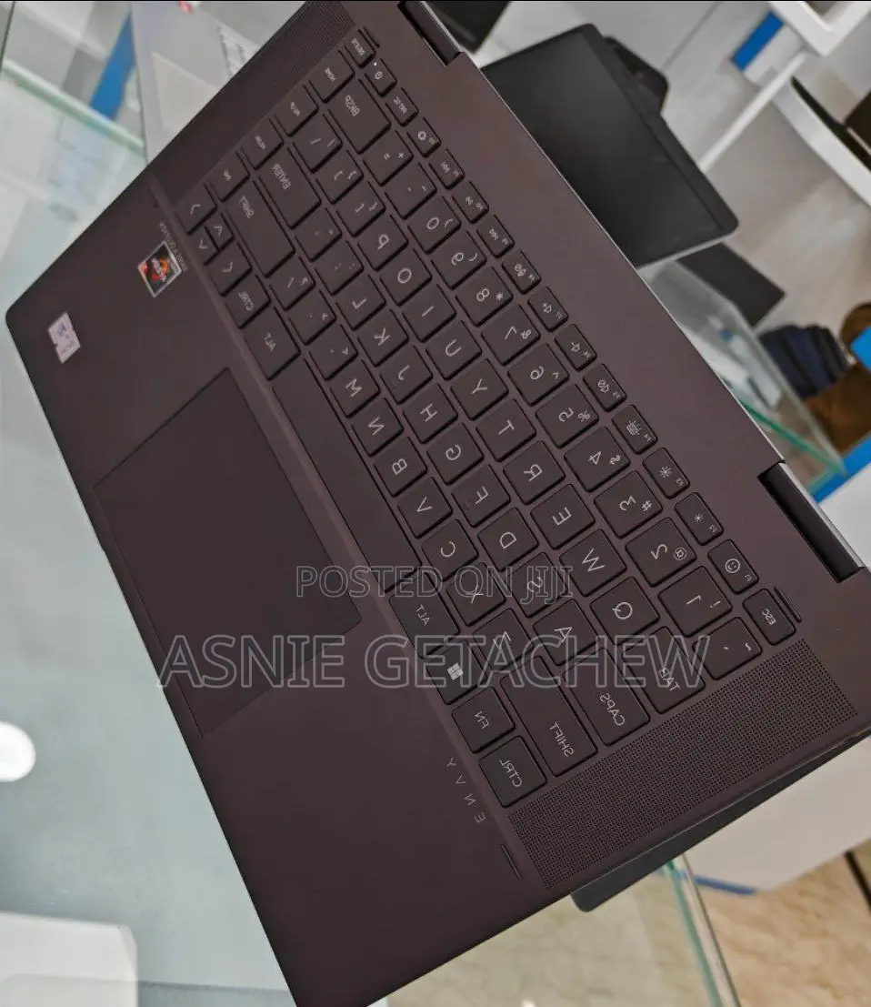 New Laptop HP Envy X360 8GB Intel Core I5 SSD 512GB