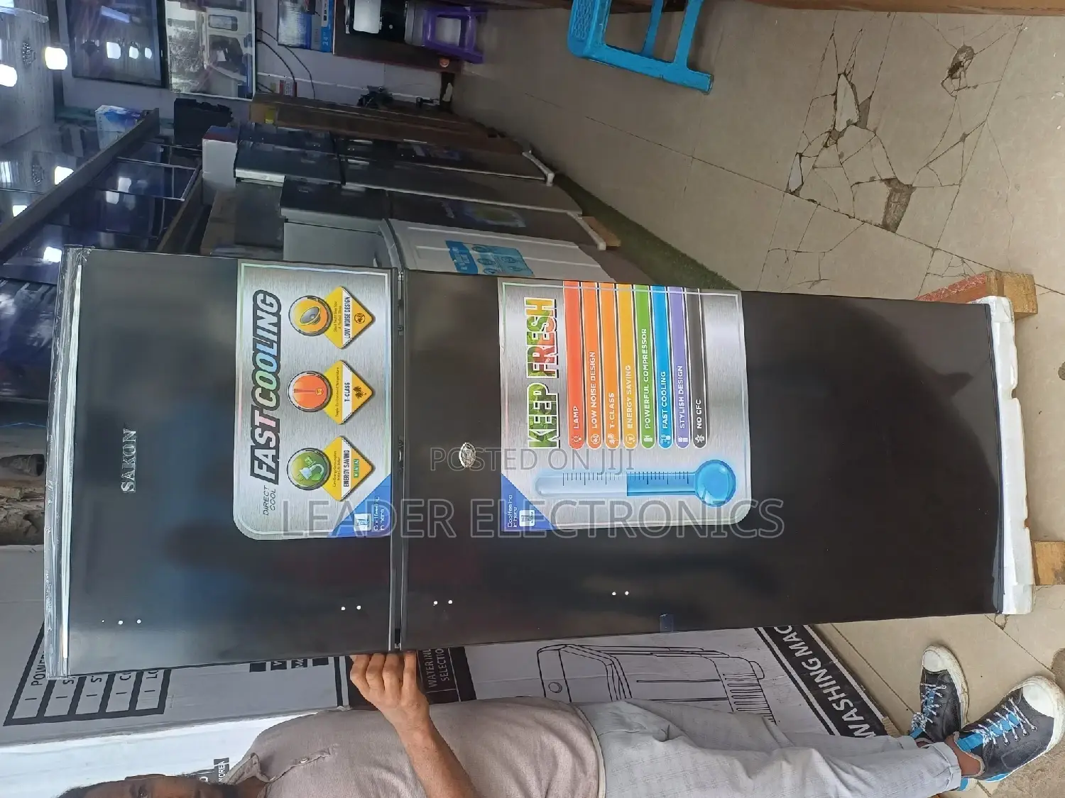 Sakon Refrigerator 310 Liter