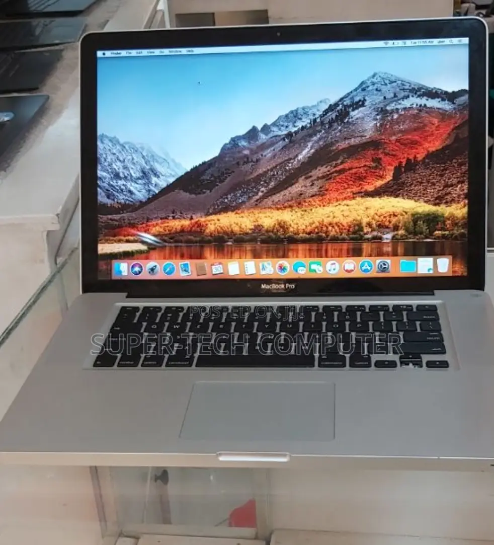 New Laptop Apple MacBook Pro 2011 4GB Intel Core I7 SSD 750GB