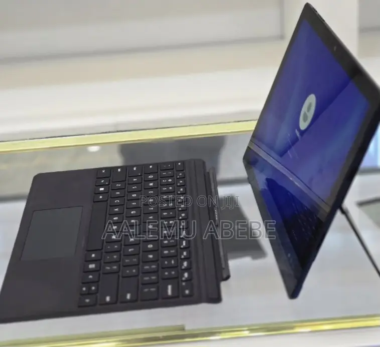 New Laptop Microsoft Surface Pro 7 16GB Intel Core I7 SSD 256GB