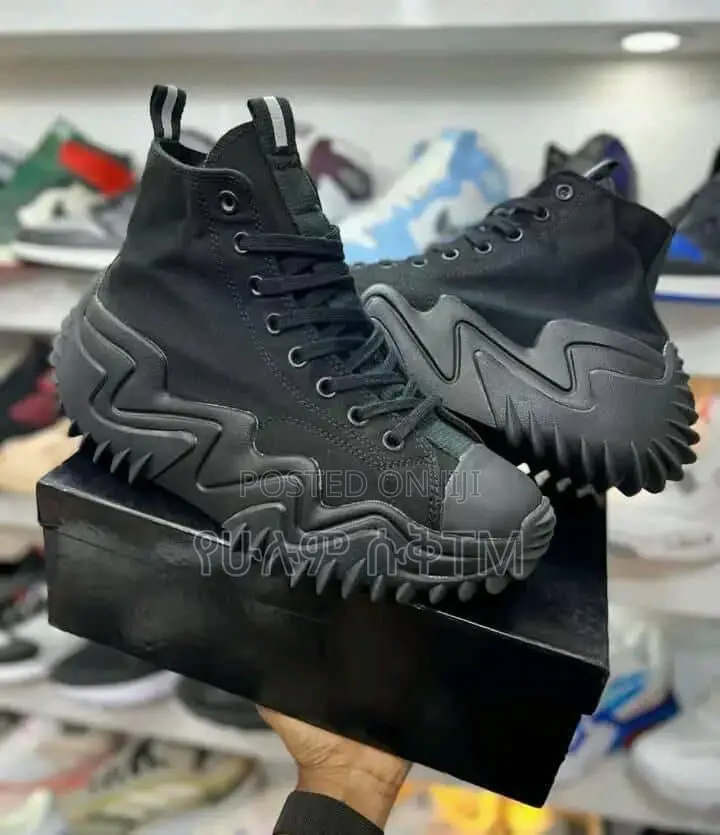 Original Converse All Star Chuck Taylor Run Star Motion Shoe