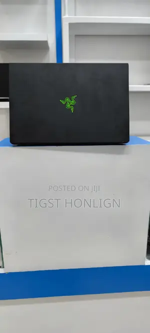 Photo - New Laptop Razer Blade 16GB Intel Core I7 SSD 512GB