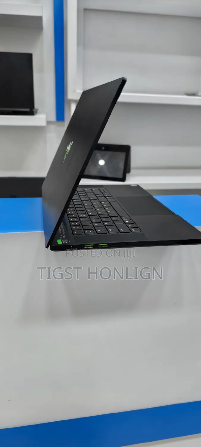 New Laptop Razer Blade 16GB Intel Core I7 SSD 512GB