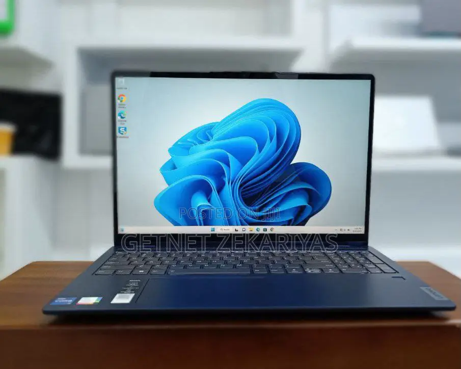 New Laptop Lenovo IdeaPad Flex 14 16GB Intel Core I7 SSD 512GB