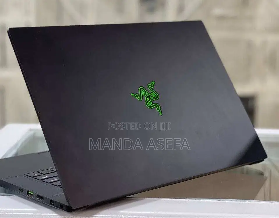 New Laptop Razer Blade 16GB Intel Core i7 SSD 512GB