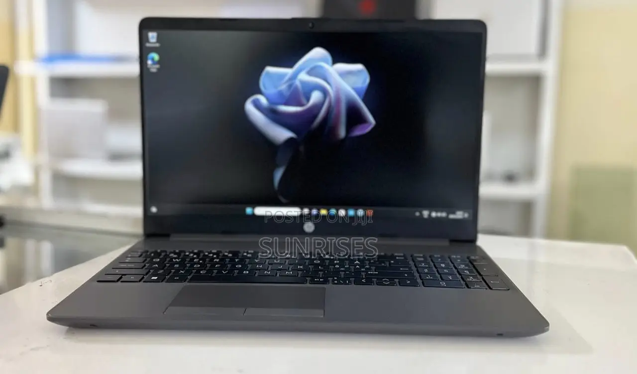 New Laptop HP Stream Notebook 8GB AMD Ryzen 5 SSD 512GB