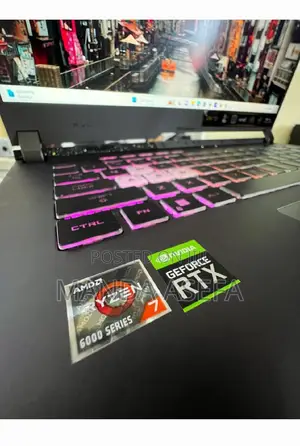 New Laptop Asus ROG Strix G15 16GB AMD Ryzen 7 SSD 1T