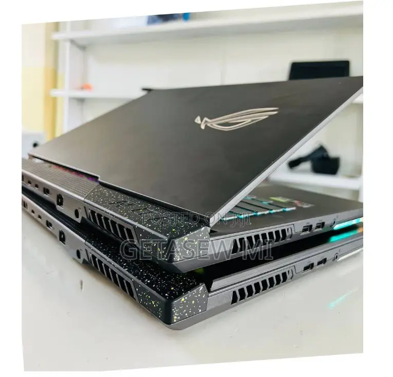 New Laptop Asus 16GB AMD Ryzen 7 SSD 1T