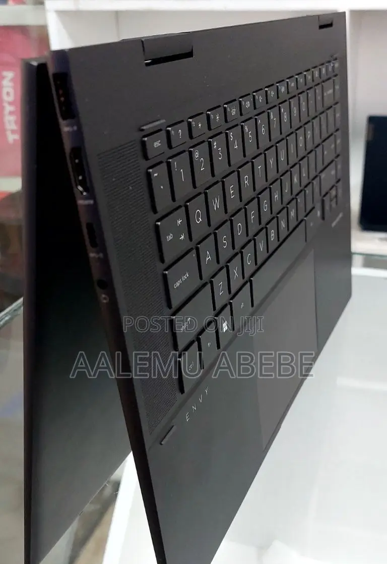 New Laptop HP Envy X360 16GB AMD Ryzen 7 SSD 512GB
