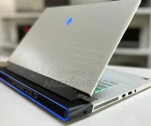 New Laptop Alienware M17x R2 16GB Intel Core I7 SSD 1T