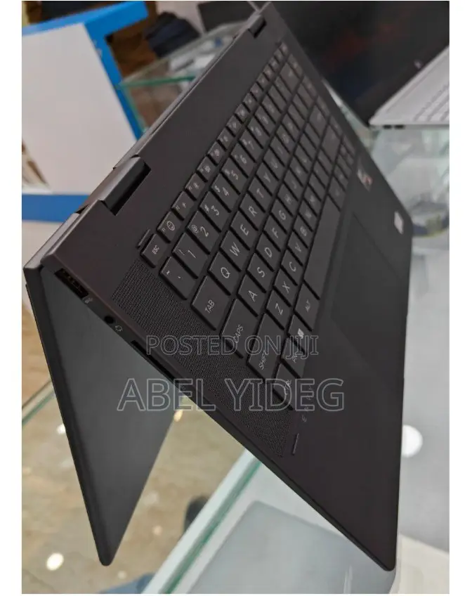 New Laptop HP Envy X360 8GB AMD Ryzen 5 SSD 512GB