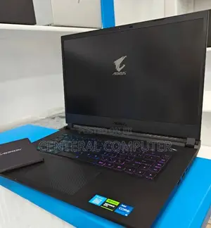 New Laptop Gigabyte AORUS 5 16GB Intel Core I7 SSD 512GB