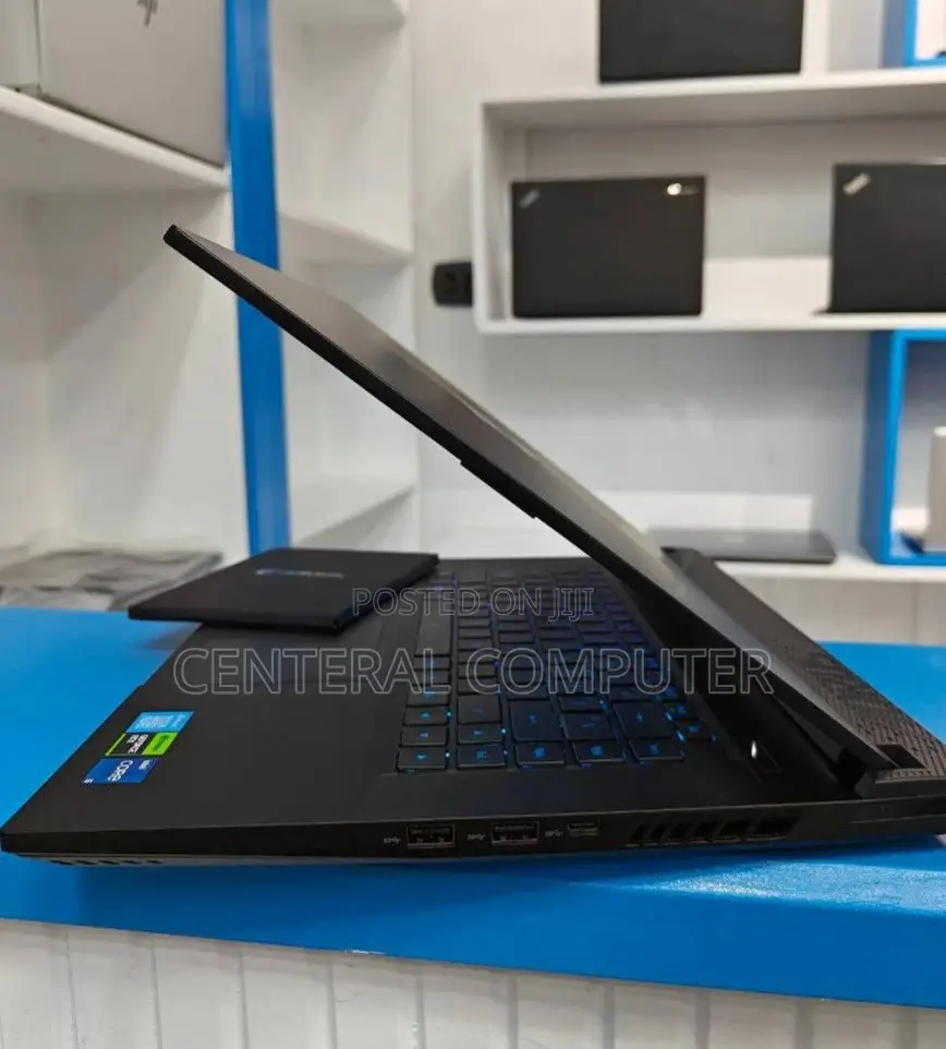 New Laptop Gigabyte AORUS 5 16GB Intel Core I7 SSD 512GB