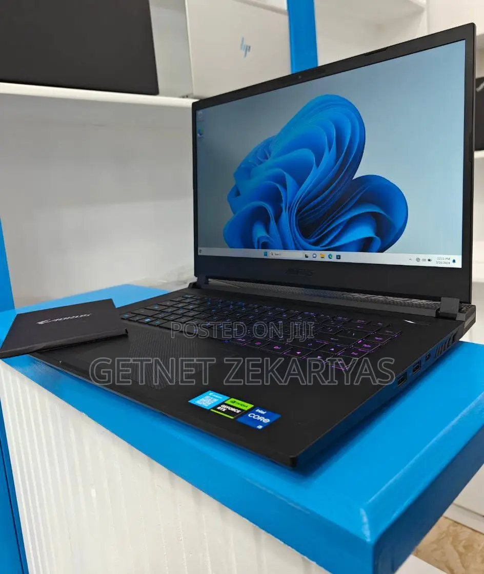 New Laptop Gigabyte AERO 15 16GB Intel Core I5 SSD 512GB