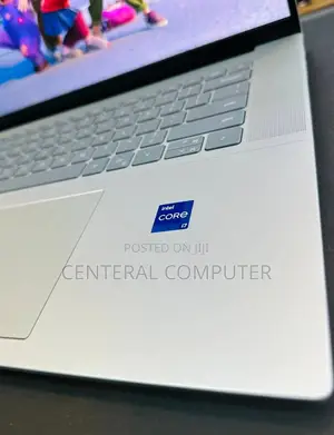 New Laptop Dell Inspiron 11 3179 16GB Intel Core I7 SSD 1T