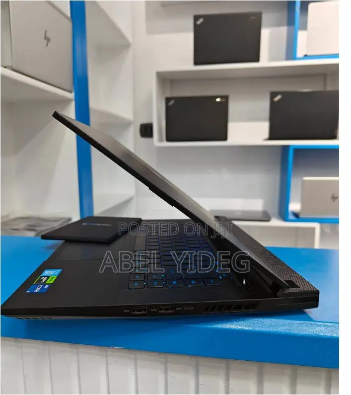 New Laptop Gigabyte AERO 15 16GB Intel Core I5 SSD 512GB