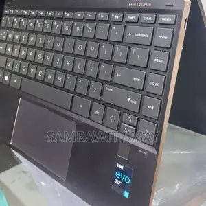 New Laptop HP Spectre 8GB Intel Core I7 SSD 512GB