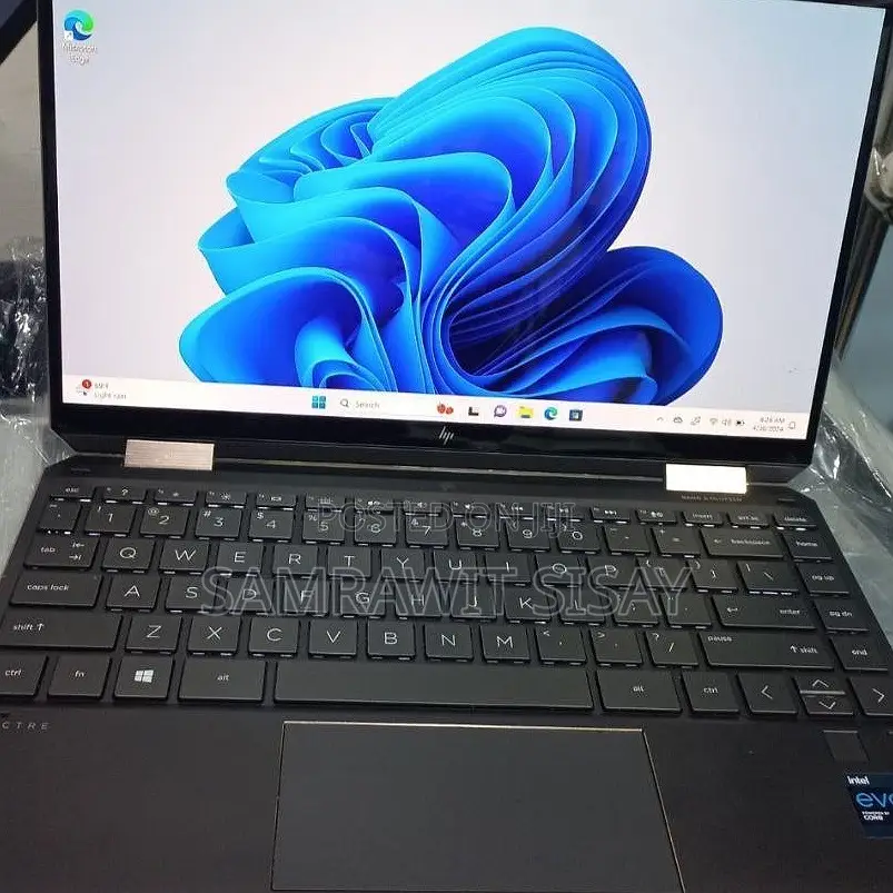 New Laptop HP Spectre 8GB Intel Core I7 SSD 512GB