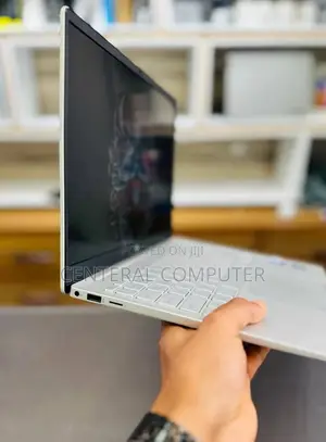 New Laptop HP Pavilion 15-Eh0050wm 16GB Intel Core I7 SSD 1T