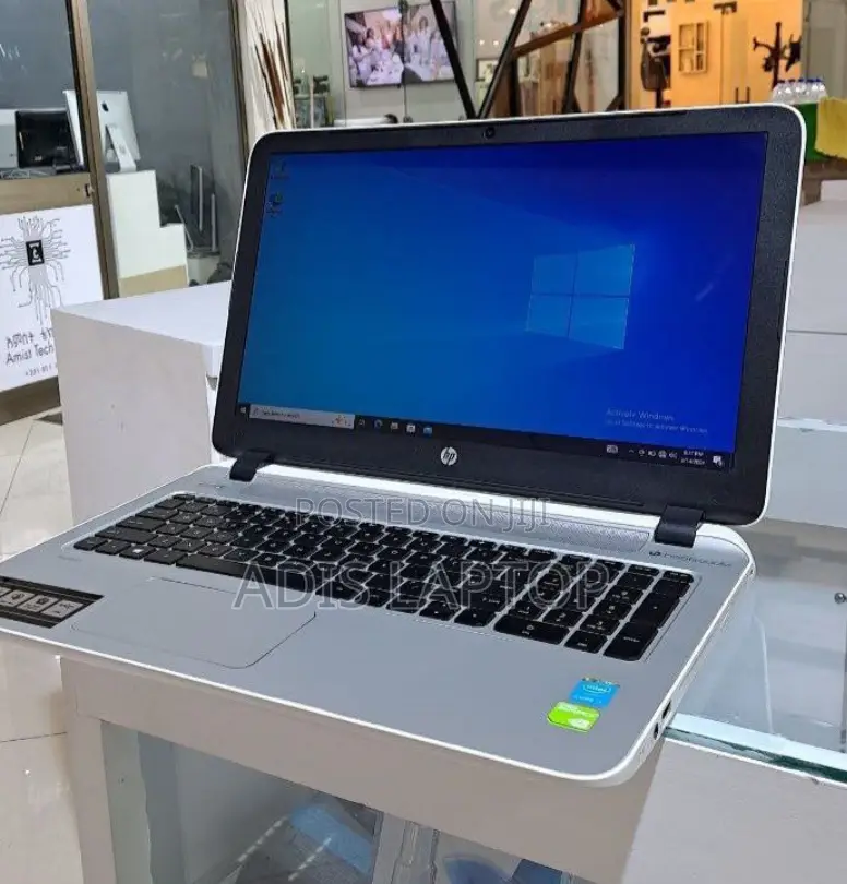 New Laptop HP Pavilion 15 8GB Intel Core I5 HDD 1T