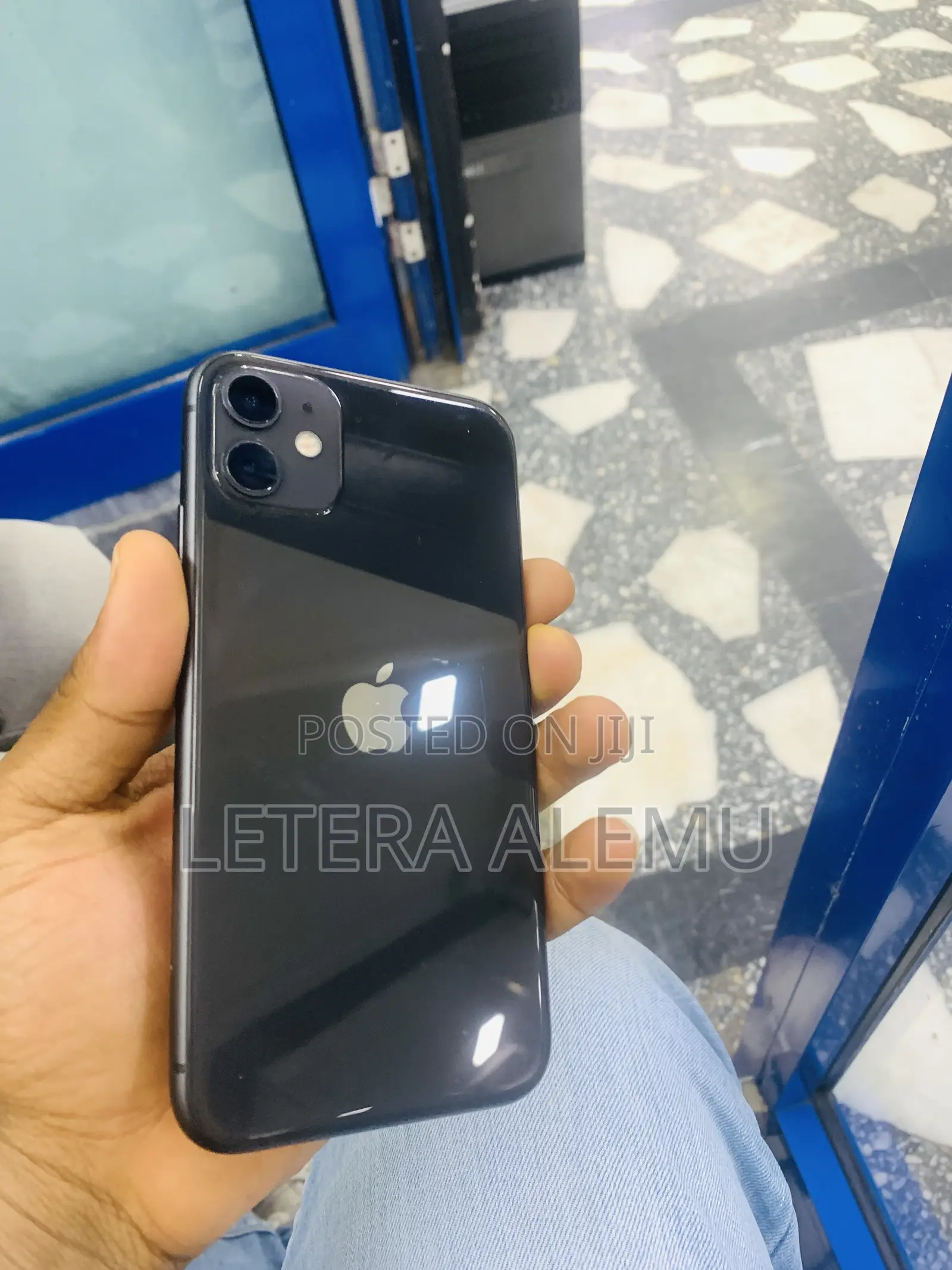 New Apple iPhone 11 128 GB Black