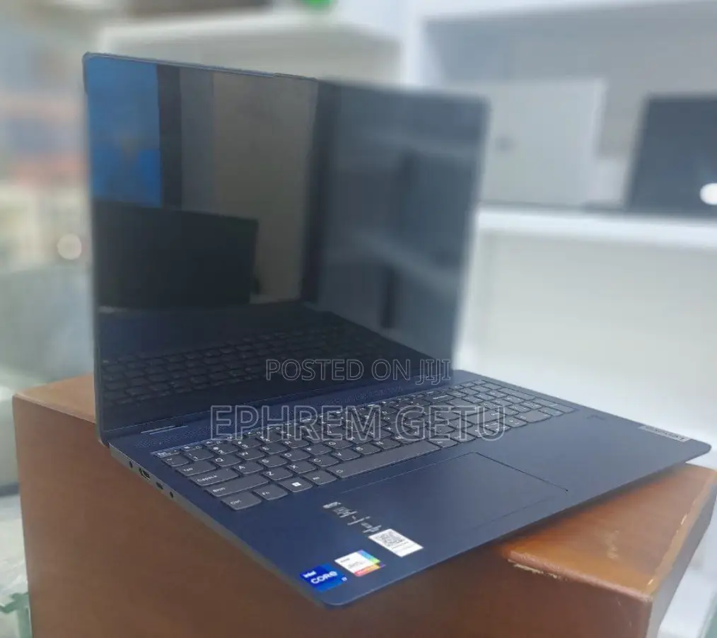 New Laptop Lenovo Flex 5 16GB Intel Core I7 SSD 512GB