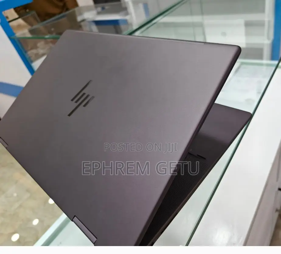 New Laptop HP Envy X360 8GB AMD Ryzen 5 SSD 512GB