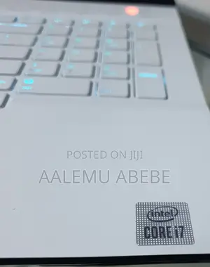 New Laptop Alienware M17x R2 16GB Intel Core I7 SSD 1T