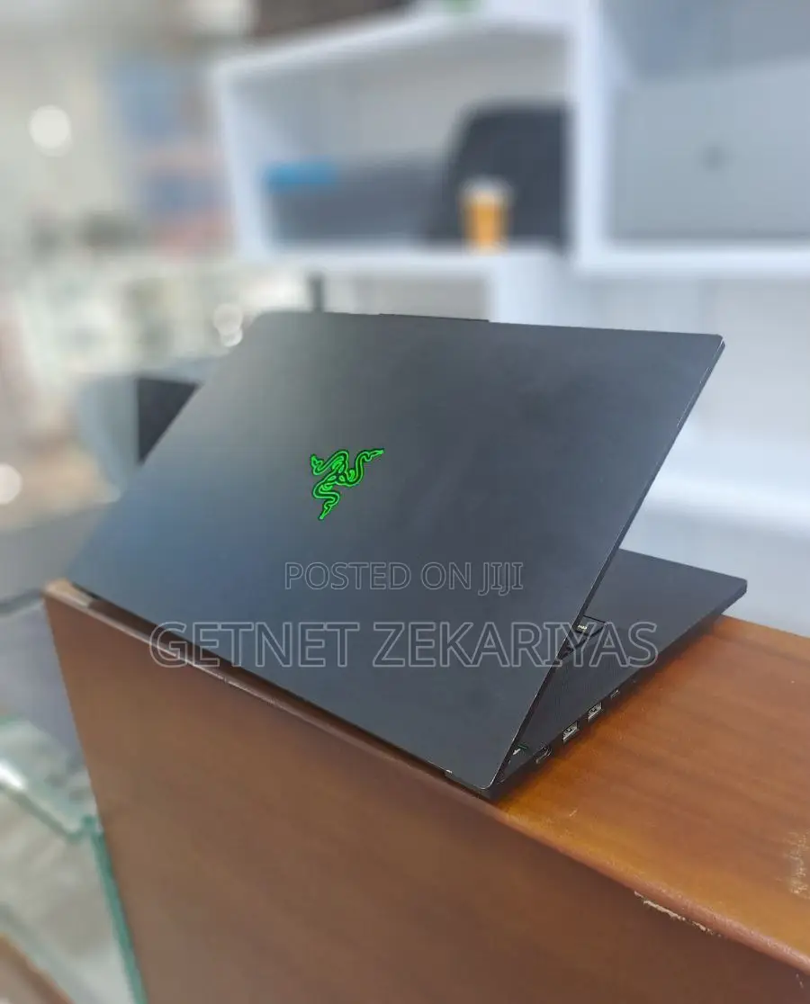 New Laptop Razer Blade 16GB Intel Core I7 SSD 512GB