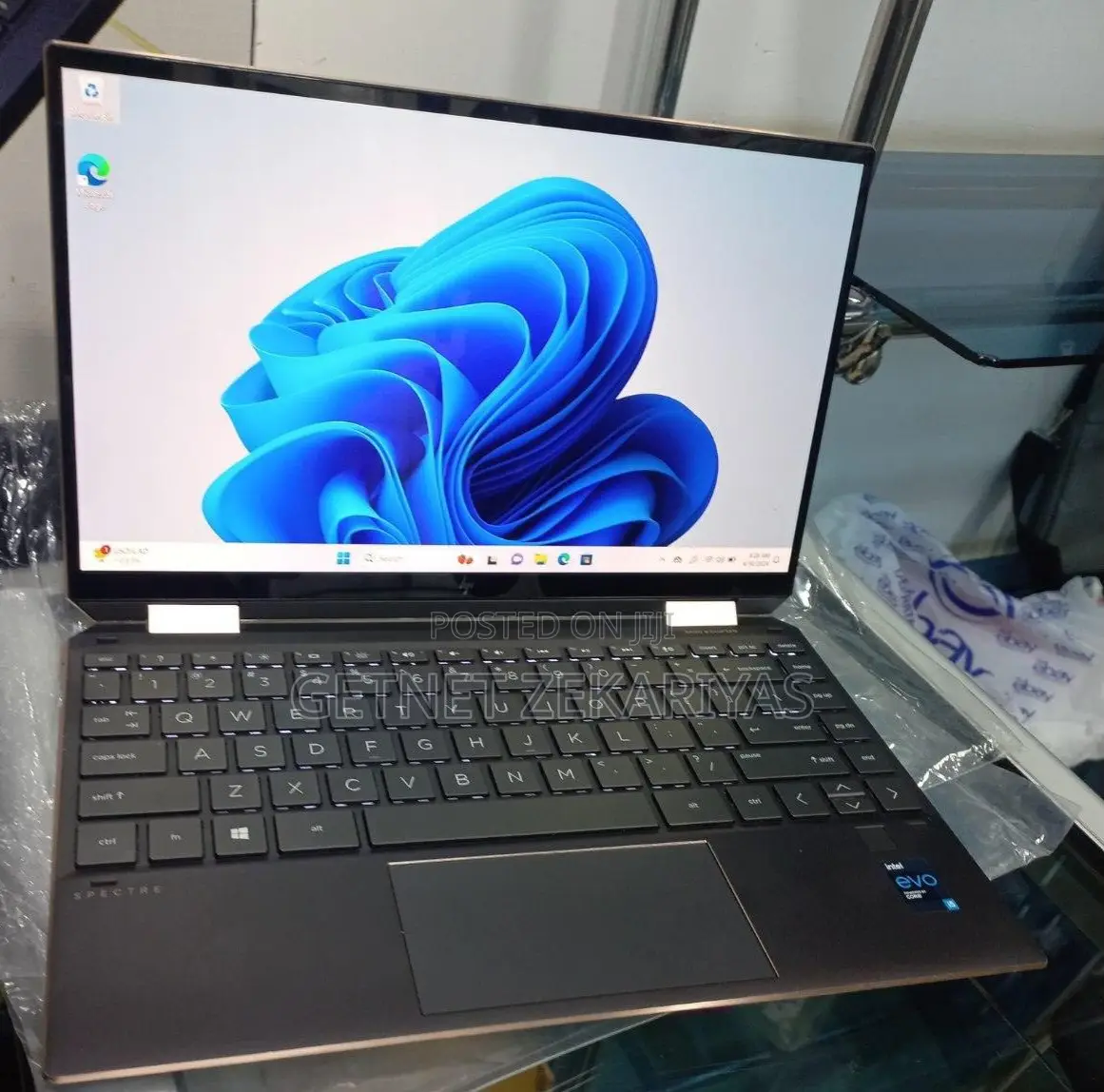 New Laptop HP Spectra 13 8GB Intel Core I5 SSD 512GB