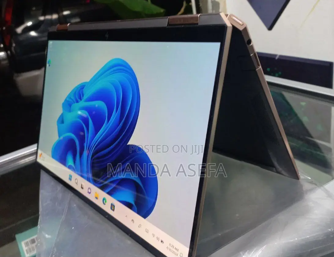 New Laptop HP Spectre 8GB Intel Core I5 SSD 512GB