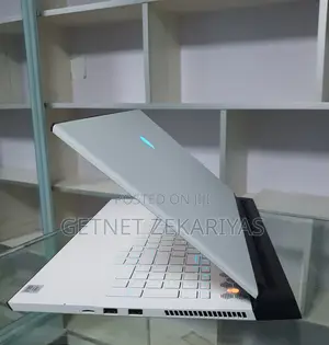 New Laptop Alienware M17x R2 16GB Intel Core I7 SSD 512GB