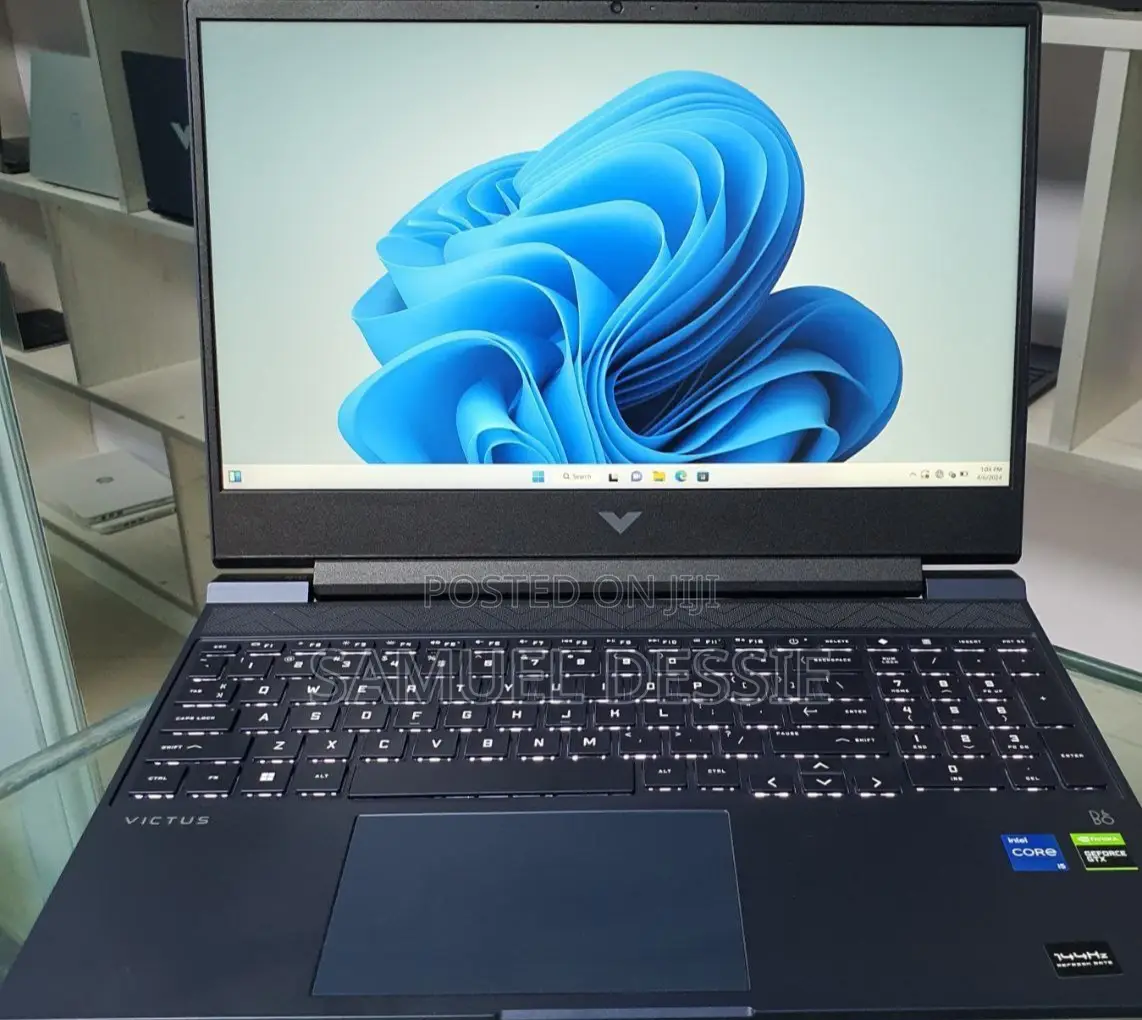 New Laptop HP Victus 15 16GB Intel Core I5 SSD 512GB