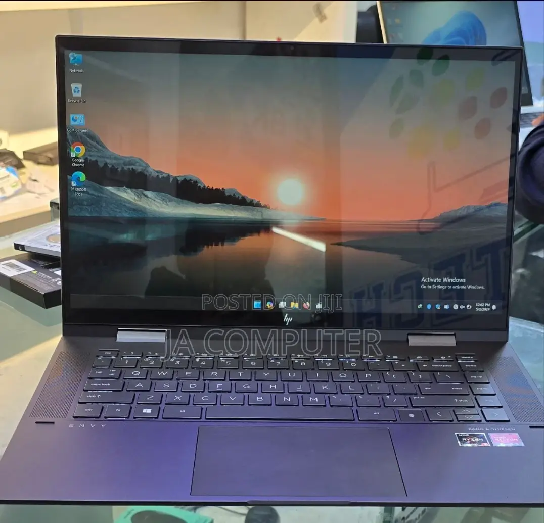 New Laptop HP Envy X360 16GB AMD Ryzen 5 SSD 512GB
