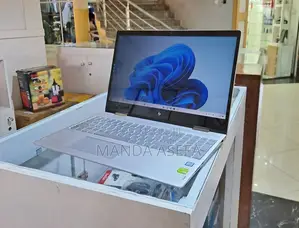 New Laptop HP Envy X360 8GB Intel Core I5 SSD 512GB